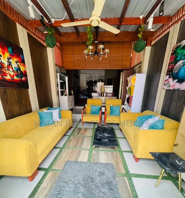 Vintage Sofa Set · Photo 1