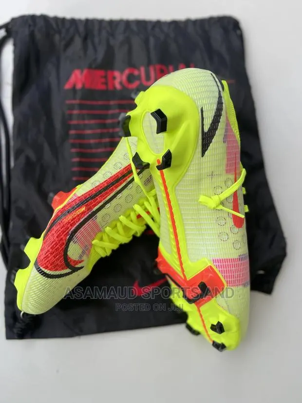First Grade Mercurial Football Boot · Photo 1