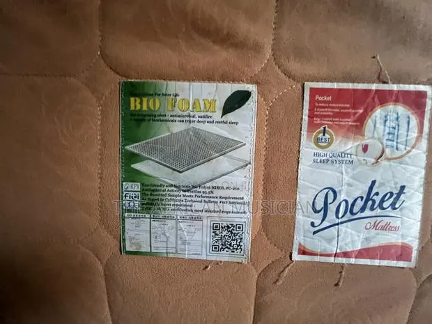 DOUBLE BED Bio Foam Hq Sleep System Mattress · Photo 1