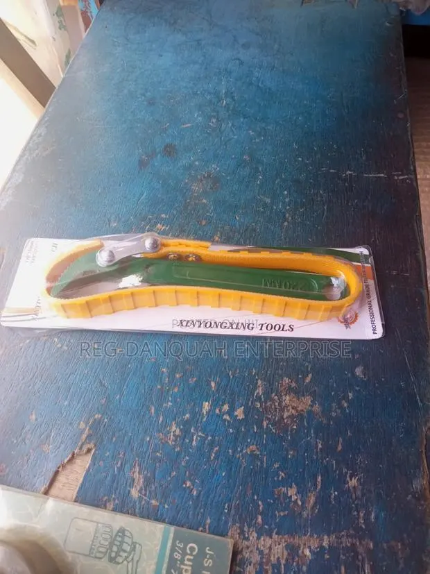 Belt Oil Filter Remover · Photo 2