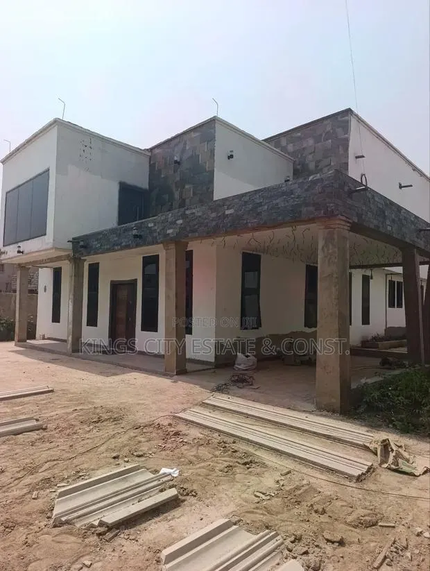 4bdrm House in Odumasi Estate, Ablekuma for sale · Photo 1