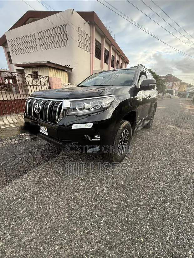 Toyota Land Cruiser Prado 2.7 i 2012 Black