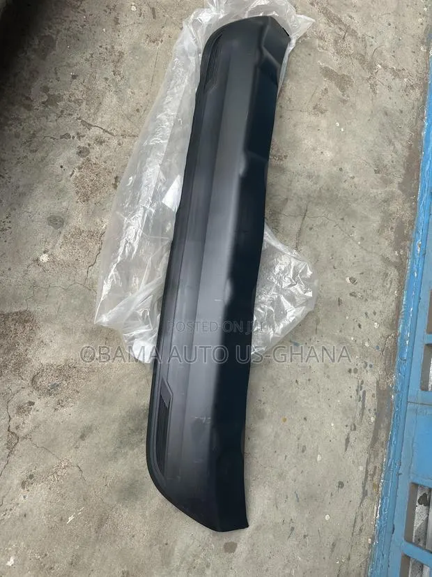 Mitsubishi Outlander 2020 Back Bumper Spoiler Diffuser Apron 2020 2021 · Photo 1