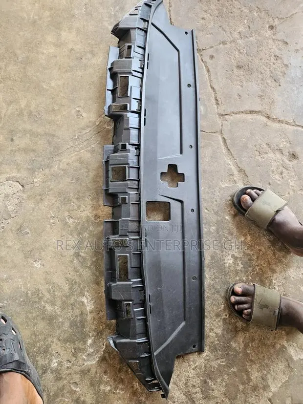 Santa Fe/ 2020,2021,2022/ Radiator Support Cover · Photo 1