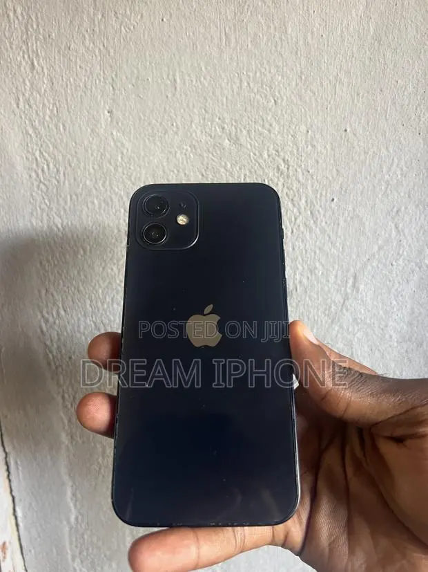 Apple iPhone 12 128 GB Black · Photo 1