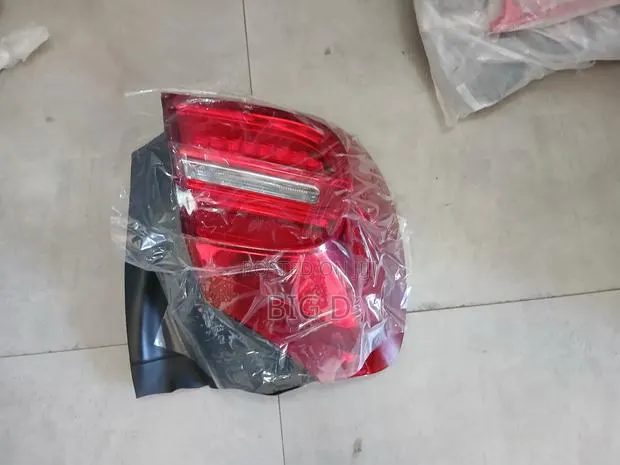 Benz Gla 2015 , 2016 ,2017 ,2018 Tail Light · Photo 1