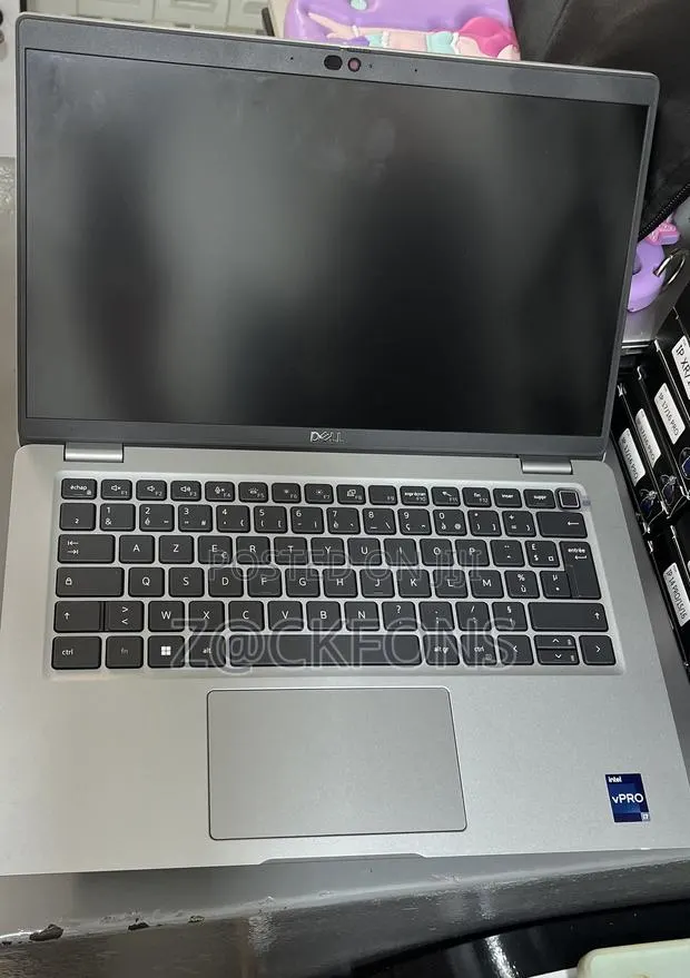 Laptop Dell Latitude 5430 16GB Intel Core i7 SSD 512GB · Photo 1