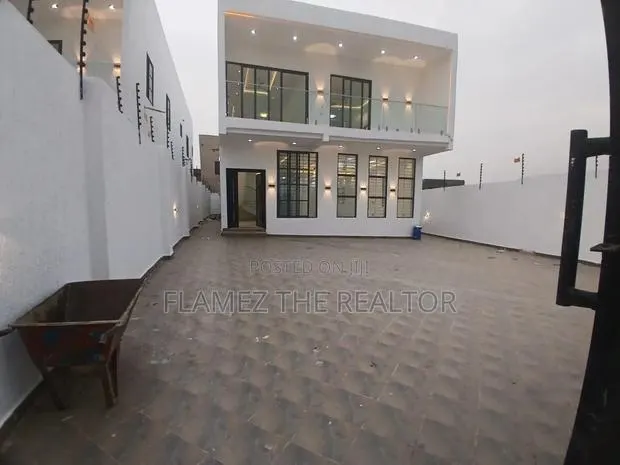 4bdrm Duplex in East Legon Hills, Ghana Link Area for sale · Photo 1