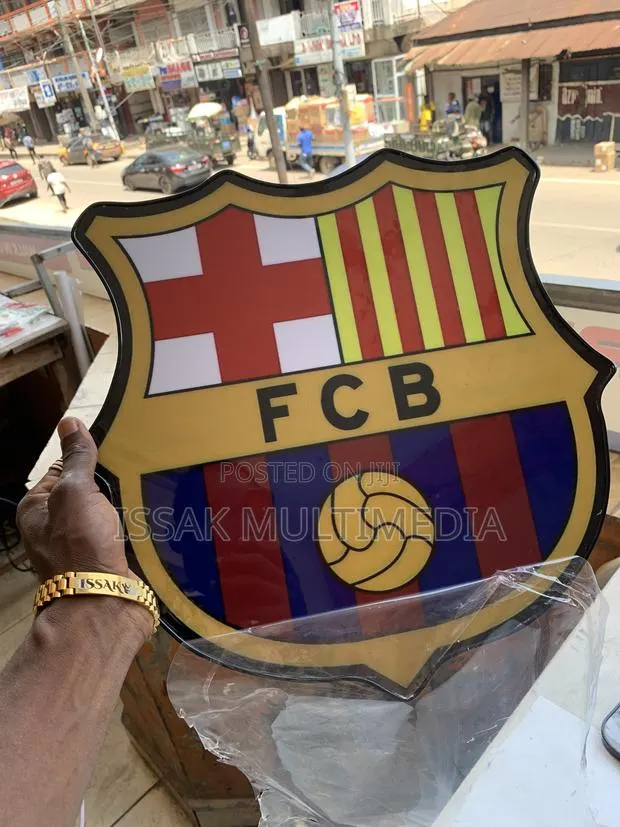 Barcelona Logo Frame · Photo 1
