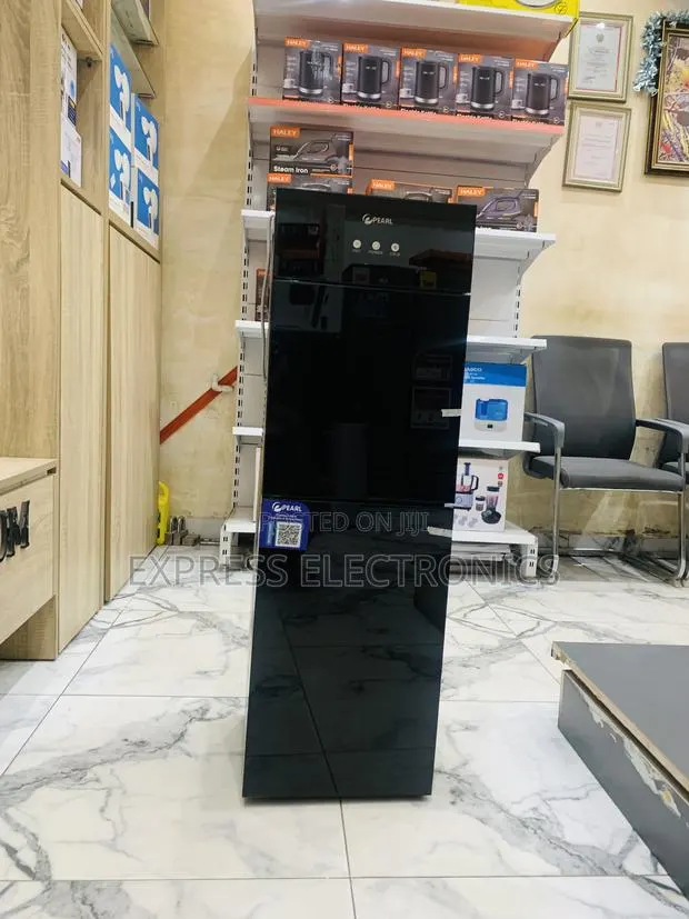 Ultra Modern PWD-4015 Water Dispenser Pearl · Photo 1