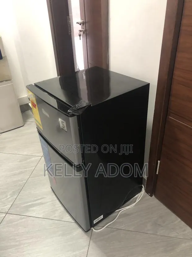 Midea Fridge · Photo 1