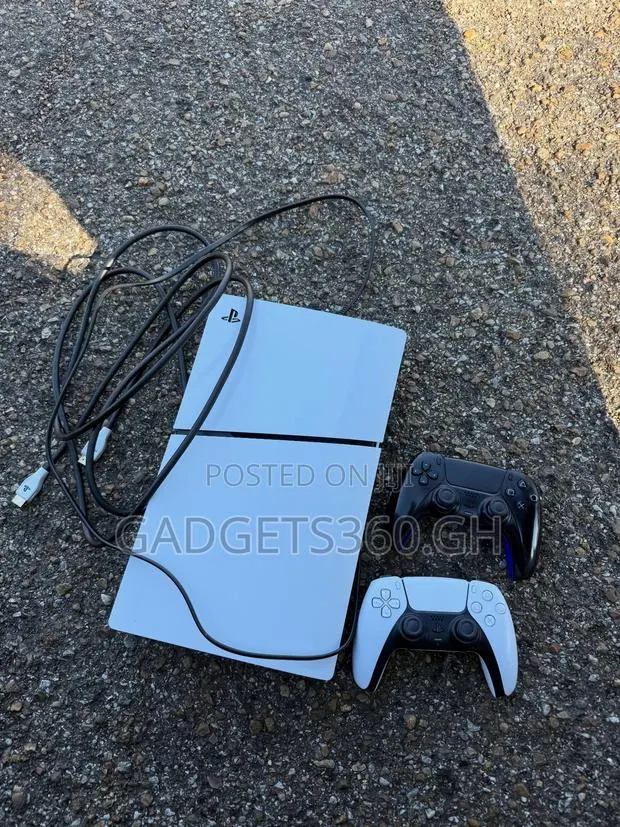 Sony Playstation 5 Slim (825gb Digital) · Photo 1
