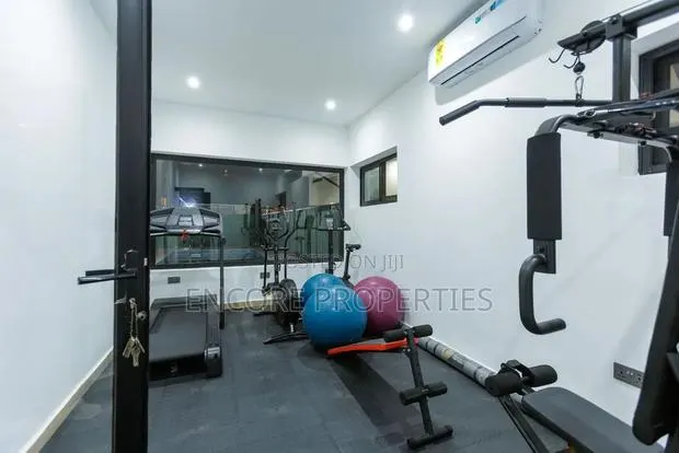 4bdrm House in Nikoi Street, A&C Mall Area for rent · Photo 1