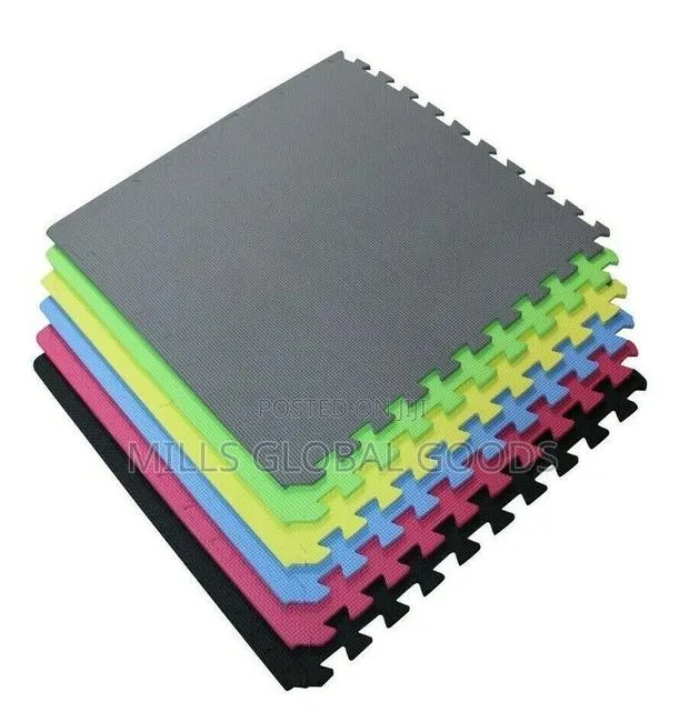 Interlocking Gym Mat · Photo 1