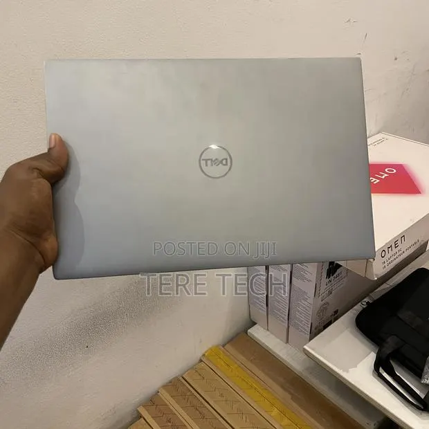 New Laptop Dell Precision 5560 16GB Intel Core i7 SSD 512GB · Photo 1