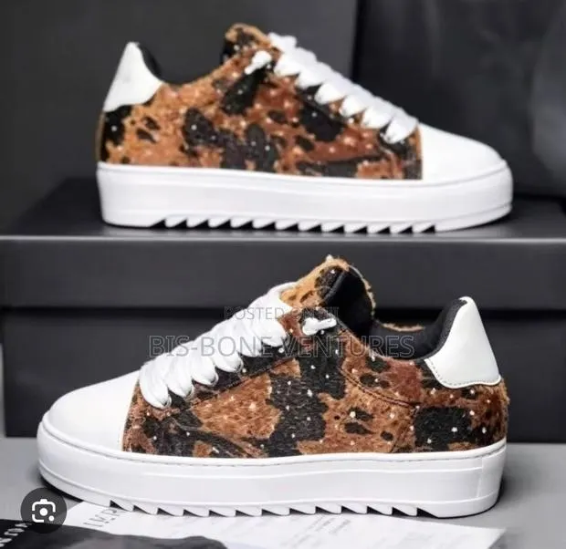 Numeris Sneakers