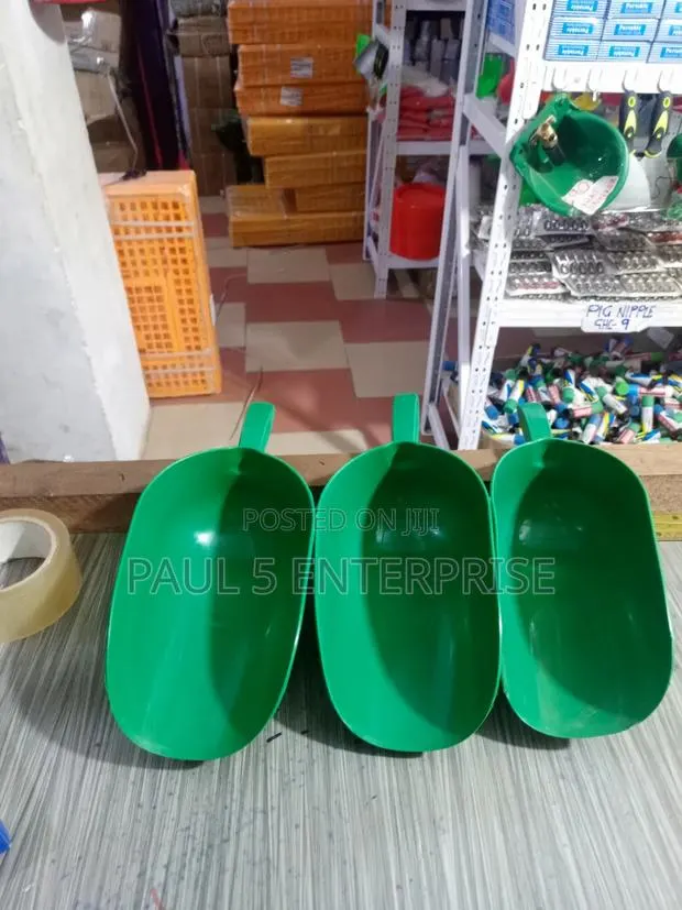 Feed Scooper Wholesale and Retail · Photo 1