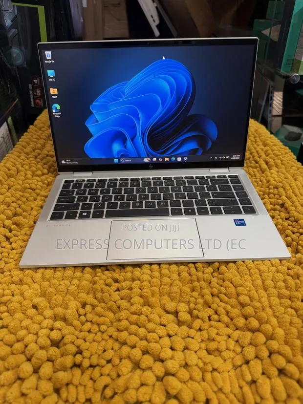 Laptop HP EliteBook 1040 G8 32GB Intel Core i7 SSD 512GB · Photo 1