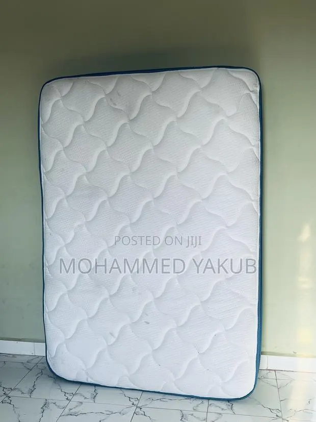 American Double Mattress · Photo 1