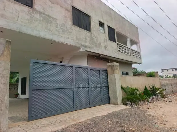 6bdrm House in Tse Addo Last Stop, Burma Camp for sale · Photo 1