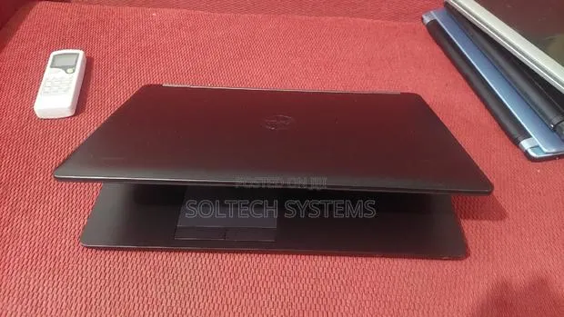 Laptop Dell Latitude 5480 8GB Intel Core I7 SSD 256GB · Photo 1