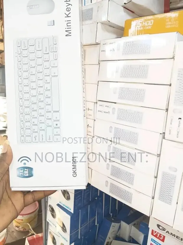 Computer Keyboard · Photo 1