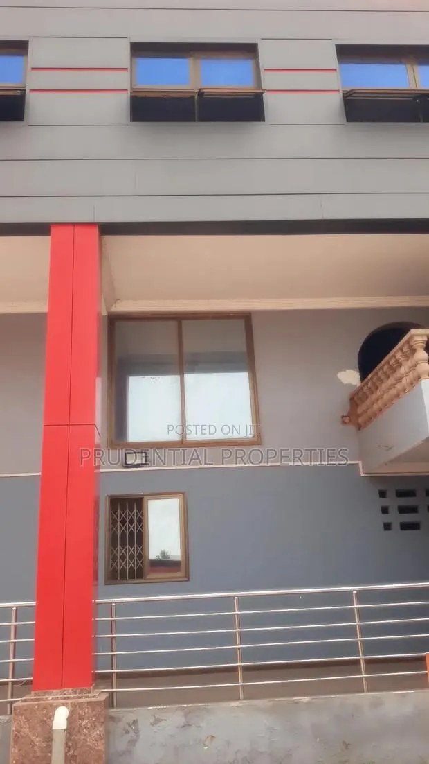 Restaurant for Rent at Agbogba · Photo 1
