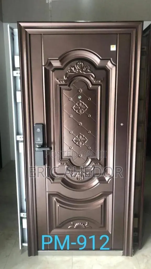 Full Metal Security Door Has 5 Locks Plus Accessories · Photo 1