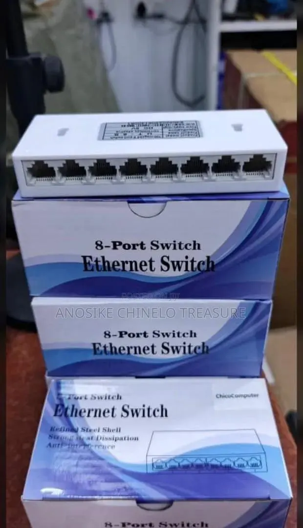 8- Port Ethernet Switch · Photo 1