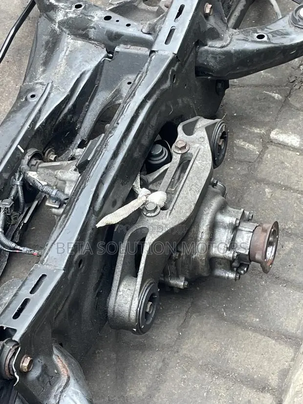 Honda CRV Back Beam · Photo 1