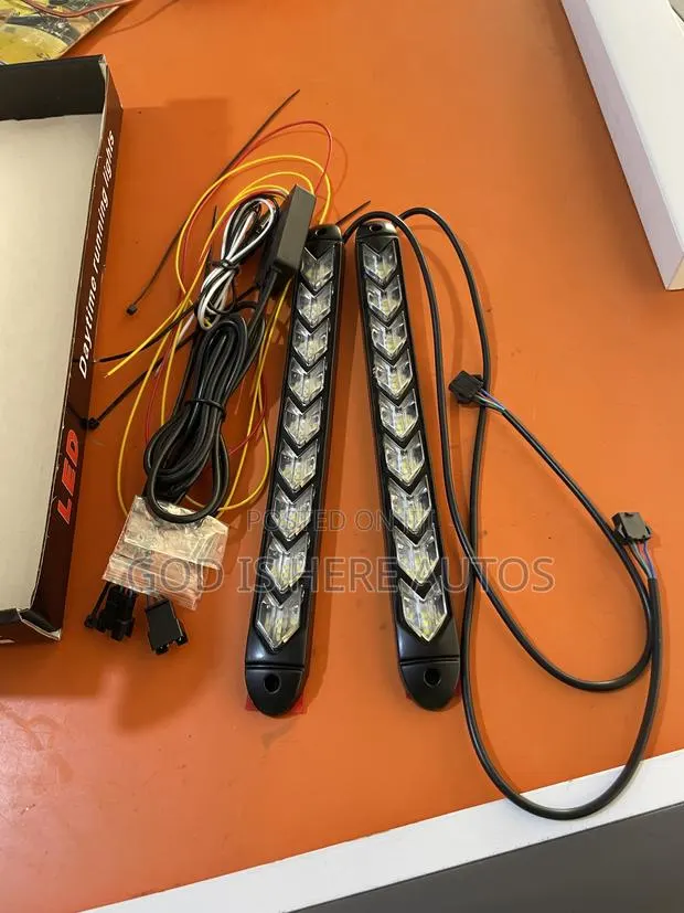 Led Daytime Running Light (DRL) With Traffic Indicator · Photo 1