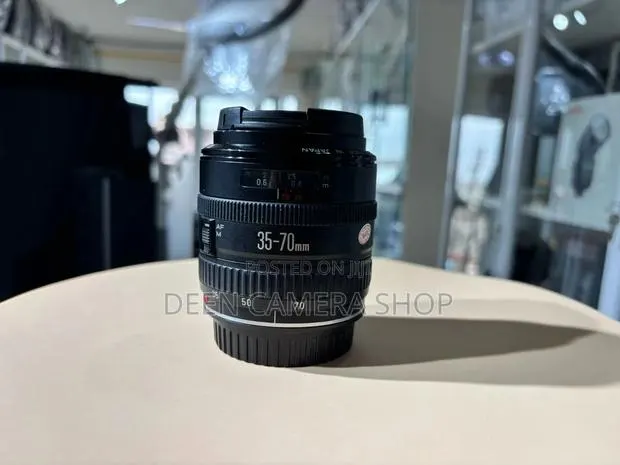 Canon 35 -70mm · Photo 1