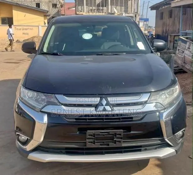 Mitsubishi Outlander 2017 Black · Photo 1