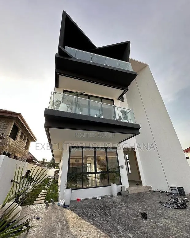 4bdrm House in Accra Metropolitan for sale · Photo 1