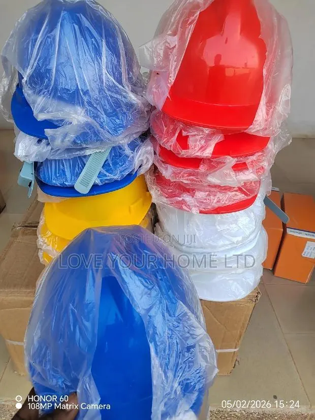 Construction Helmet ( For Wholesale 40pcs) · Photo 1