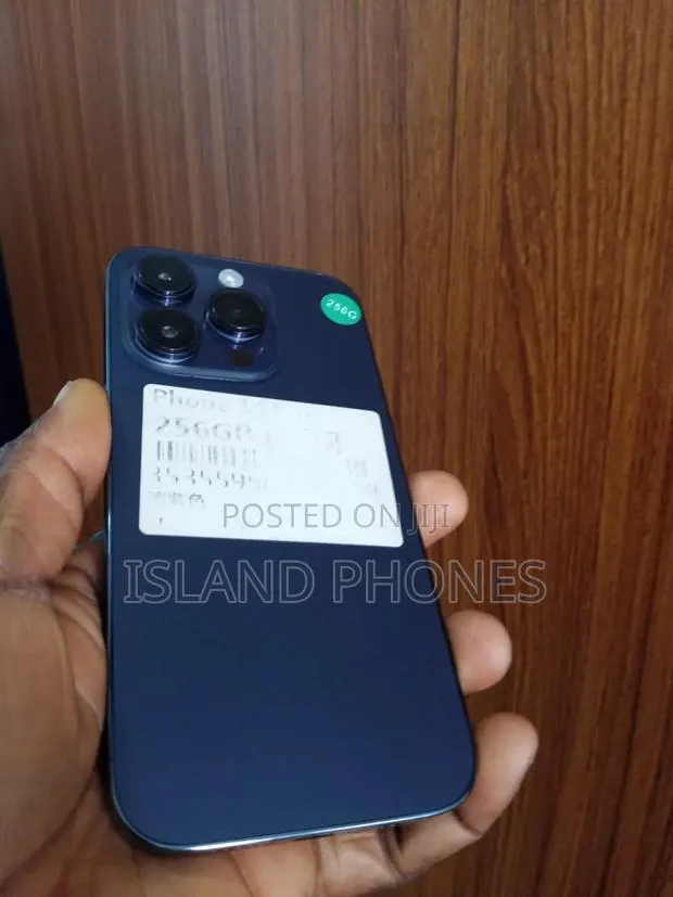 New Apple iPhone 14 Pro 256 GB Blue · Photo 1