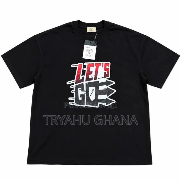 Men's Pure Black Quality T-Shirts for Sale · Photo 1