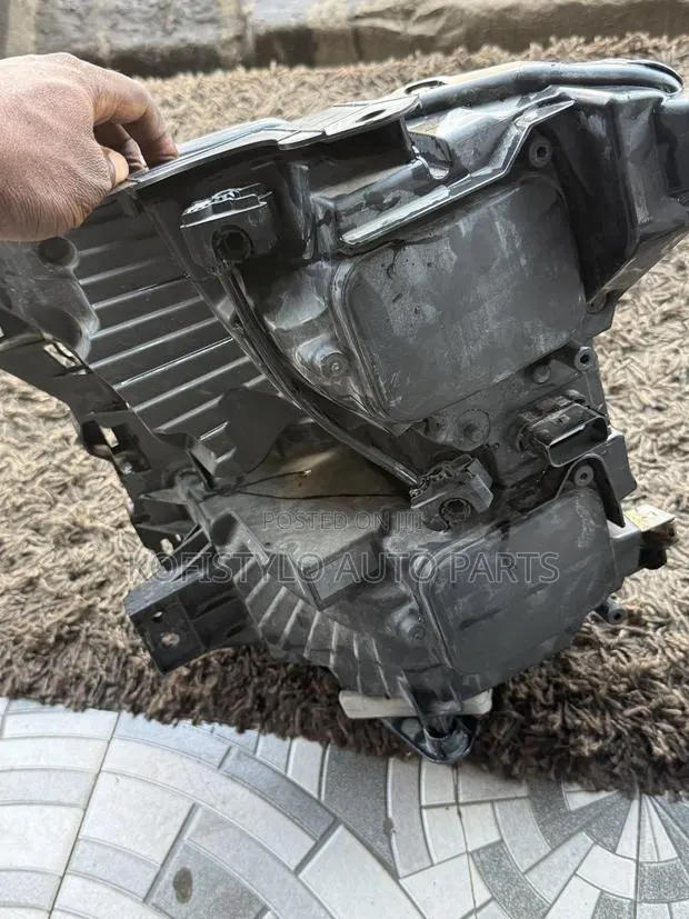 Ford F150 Headlight Pair · Photo 1