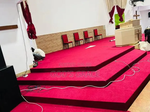 Wine Heavy Woolen Carpet for Church and Offices · Photo 1