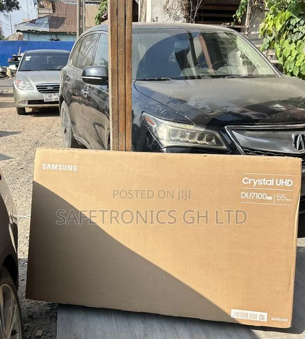 Exclusive 55 Inch Led Uhd Smart Samsung Du71 Tv · Photo 1