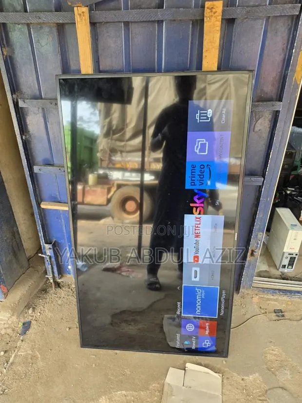 55 Inches 4k Digital Satellite Samsung Smart TV · Photo 1