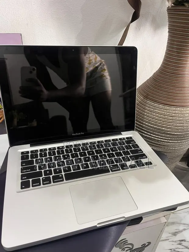 Laptop Apple MacBook Pro 2014 16GB Intel Core i5 SSD 256GB · Photo 2