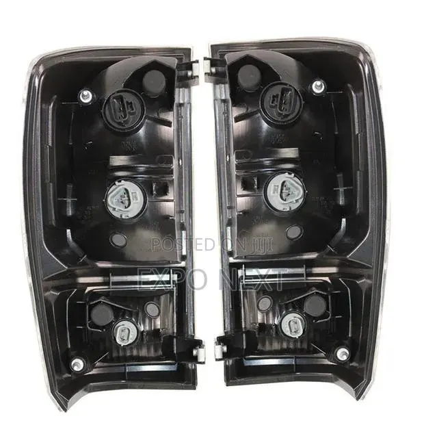 Toyota Tacoma 2016-2022 Led Tail Lights Smoke · Photo 1