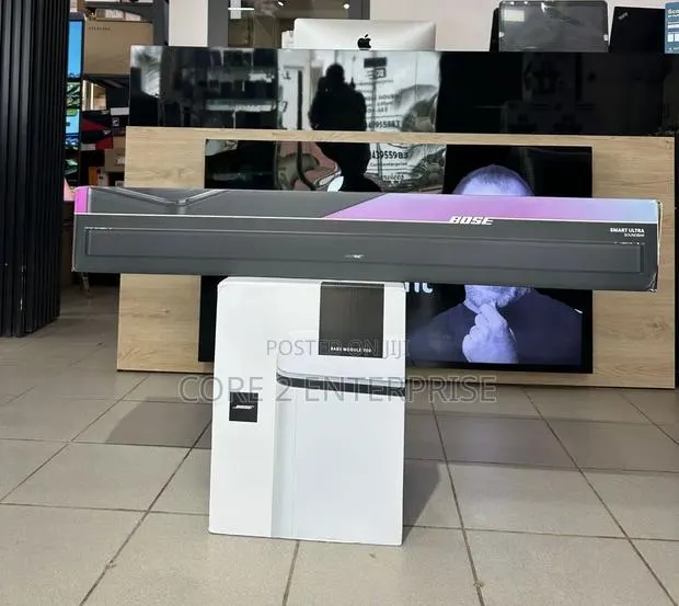 Bose Smart Ultra Soundbar + Bass Module 700 · Photo 1