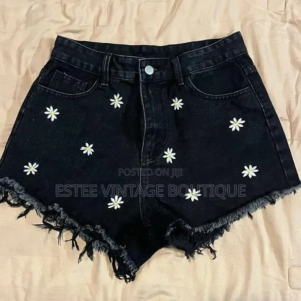 Ladies Jeans Shorts · Photo 2