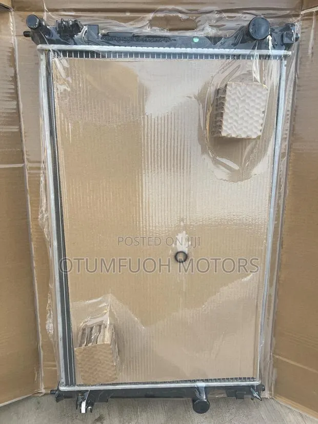 Toyota RAV4 2019 2020 2021 2022 2023 2024 2025 Radiator (Water Tank) · Photo 1