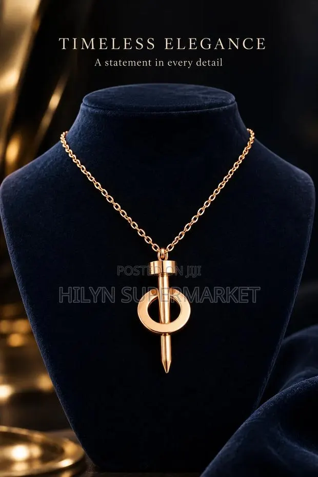 Gold Necklace · Photo 1