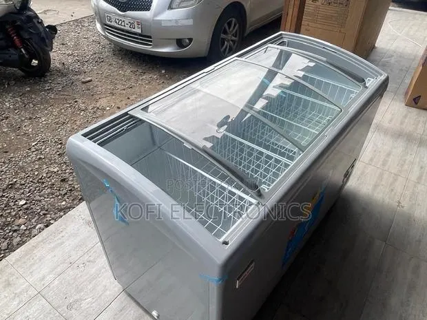 Profound Delron Ice Cream Display Freezer Tropicalized Compressor · Photo 1
