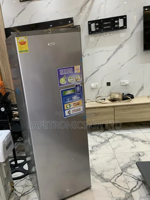 Secure Best Nasco NASD1-33 242-Liter Upright Standing Freezer · Photo 1