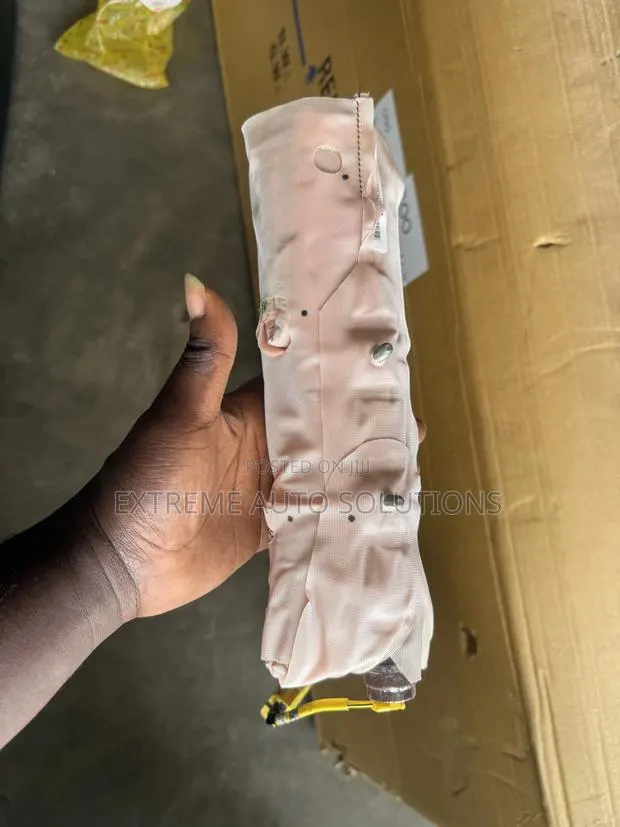 Ford F150 2019 Front Left Passenger Side Seat Airbag · Photo 1
